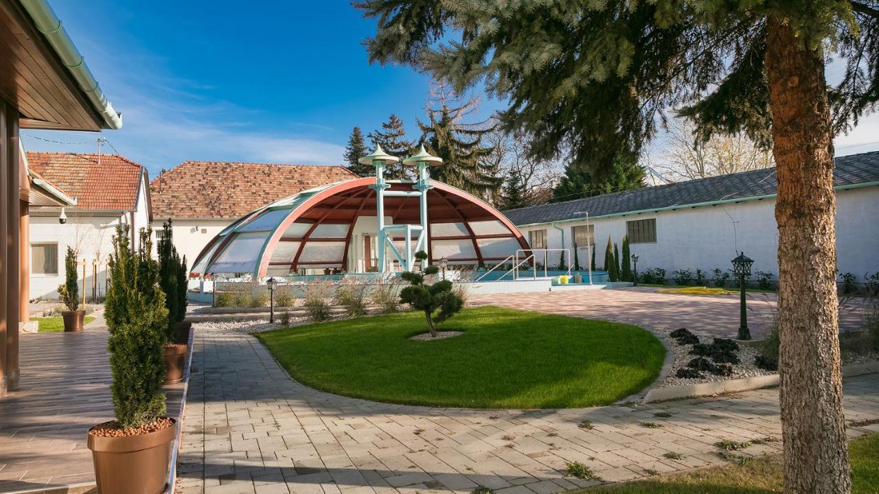 Aquasol Resort Mosonmagyaróvár Εξωτερικό φωτογραφία